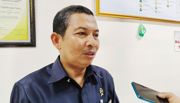 Nursal 
Ketua Pengadilan Agama Kelas 1 A Padang