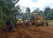 Buka Camping Ground Sungai Kunyit, Solsel, PTPN VI Bantu Alat Berat