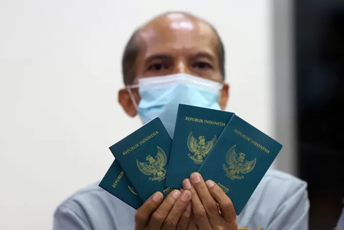 Imigrasi Bantah ada Kebocoran Data Paspor, Silmy: Identitas Biometrik Aman 1 Paspor
