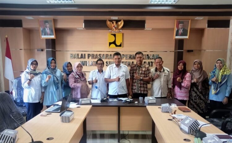 Wujudkan Rumah Layak Huni 1 KONSULTASI—Koordinasi dan konsultasi terkait tahapan yang akan dilalui untuk penyempurnaan dokumen RP2KPKPK ke Balai Prasarana Permukiman Wilayah (BPPIW) Propinsi Sumatera Barat.