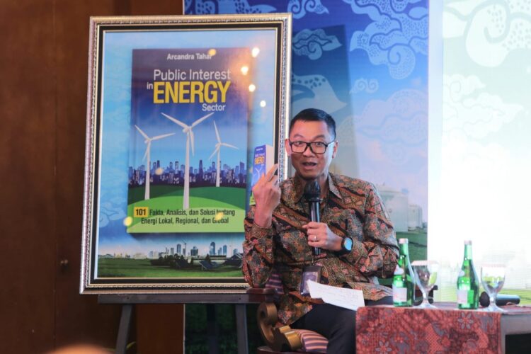 mengapresiasi --Direktur Utama PT PLN (Persero) Darmawan Prasodjo mengapresiasi buku “Public Interest in Energy Sector”, yang ditulis oleh Arcandra Tahar selaku Menteri Energi Sumber Daya Mineral (ESDM) tahun 2016 dan Wakil Menteri ESDM periode 2016-2019.