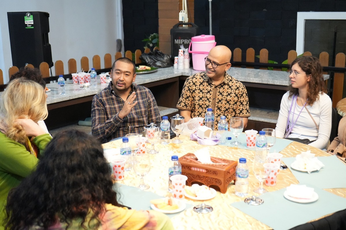 Wagub Sumbar Terima Kunjungan Avventure Nel Mondo