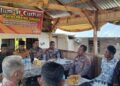 Kapolres Pessel Temui Masyarakat di Kecamatan Sutera, melalui Jumat Curhat 10 Kapolres Pessel Temui Masyarakat di Kecamatan Sutera, melalui Jumat Curhat