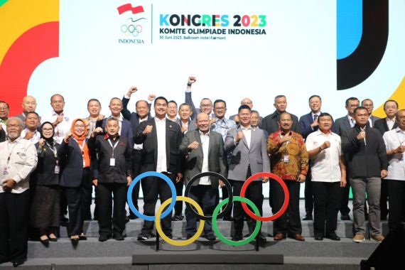 BUKA KONGRES—Menpora Dito Ariotedjo membuka Kongres Komite Olimpiade (NOC) Indonesia di Ballroom Hotel Fairmont, Jakarta.