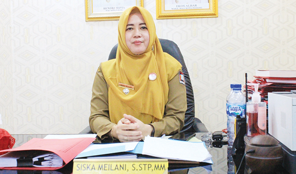 Camat Padang Timur Rangkul 10 LPS di 10 Kelurahan, Betor Ditargetkan Angkut Sampah dari 250 Rumah Warga 1 Siska Meilani