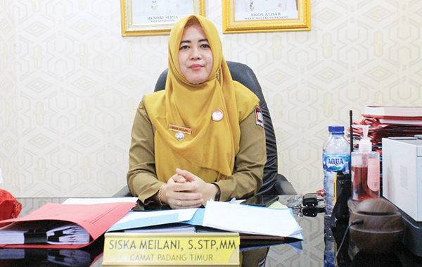 Siska Meilani 
Camat Padang Timur