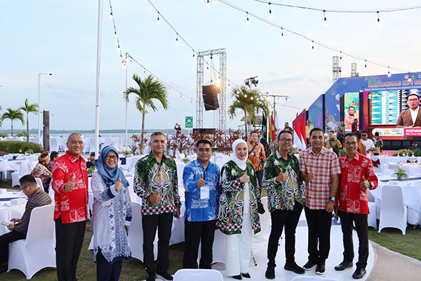 Ikuti Rakornas KPI di Bintan, KPID Sumbar Desak Penguatan Penganggaran 1 RAKORNAS--Komisi KPID Sumbar mengikuti Rakornas KPI di Kabupaten Bintan Provinsi Riau.