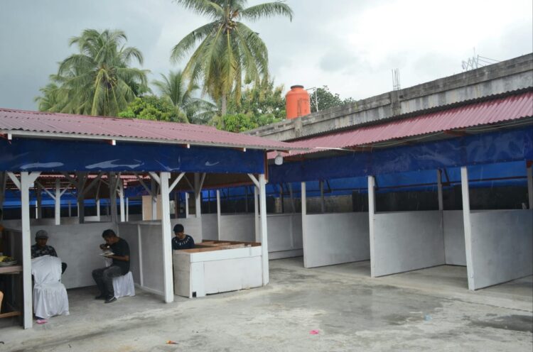 RESMIKAN PASAR— Wali Kota Padang Hendri Septameresmikan Pasar Pagi Kuranji yang berada di Jalan Raya Kuranji, Kelurahan Kuranji, Kecamatan Kuranji.