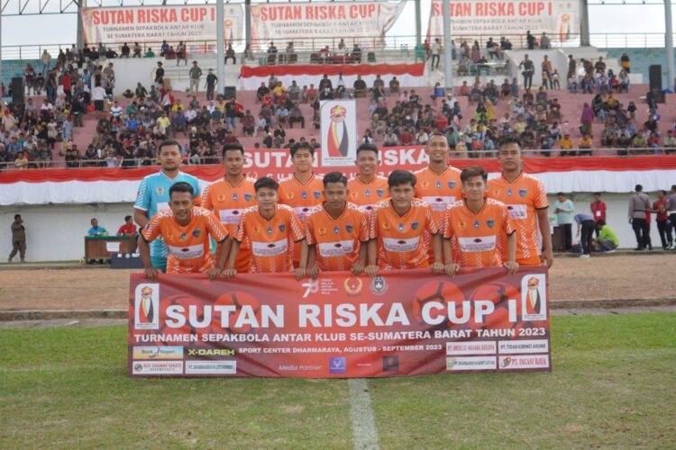 Sayyid Bahwa PES.PESSEL Unggul 2 -0 atas POSER FC. " SUTAN RISKA CUP I" 1 9bd2b83b 4f34 4685 b56e 7882e0849006
