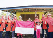 Dukung Gerakan Pembagian Bendera Merah Putih, Pemkab Agam Bagikan 2500 Bendera