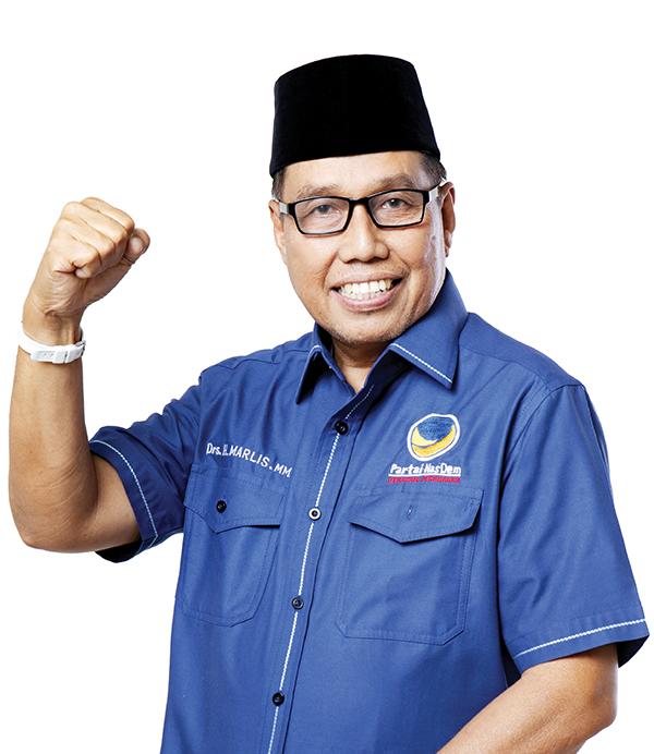 Drs H Marlis MM, “Mencaleg Lagi, Izin Keluarga Dulu...” 1 Drs H Marlis MM