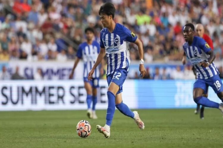 PERKUAT SKUAD— Manchester City tampaknya masih ingin memperkuat skuadnya jelang bergulirnya Liga Inggris musim 2023/24. Setelah datangkan Josko Gvardiol dengan biaya 77 juta Pounds (Rp1,4 triliun), kini Manchester City kabarnya inginkan gelandang serang milik Brighton, Kaoru Mitoma.