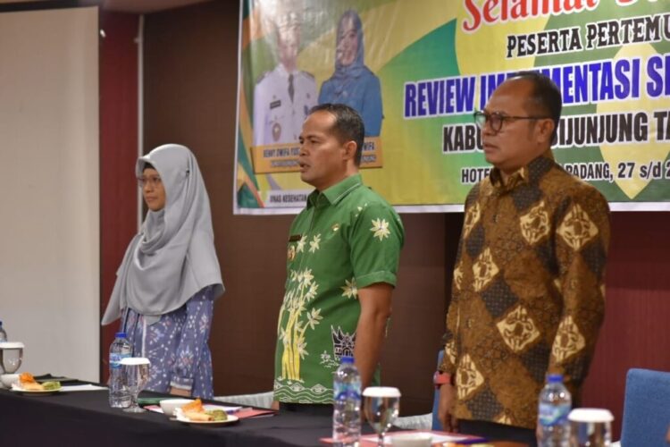Kegiatan tersebut dibuka oleh Wakil Bupati Sijunjung Iraddatillah di Hotel Mercure Kota Padang