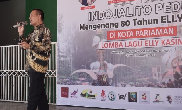 LOMA LAGU ELLY KASIM— Wali Kota Pariaman Genius Umar membuka Lomba Mengenang 80 Tahun Elly Kasim.