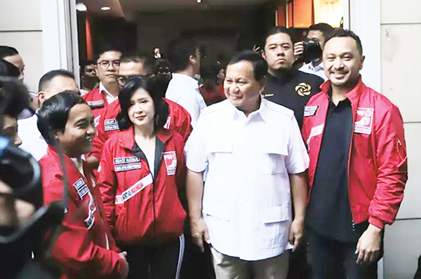 Usai Dikunjungi Prabowo, PSI Mantapkan Pilihan Sesuai Arahan Jokowi 1 BERKUNJUNG— Ketua Umum Partai Gerindra Prabowo Subianto menyambangi kantor DPP Partai Solidaritas Indonesia (PSI) di kawasan Tanah Abang, Jakarta Pusat, Rabu (2/8).