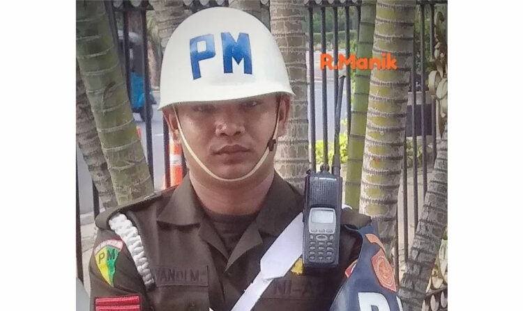 Culik dan Bunuh Pemuda Aceh, Panglima TNI Minta Oknum Paspampres Dihukum Mati atau Seumur Hidup 1 MEMBUNUH— Praka Riswandi Manik, oknum Paspampres yang menculik lalu menganiaya pemuda asal Aceh Imam Masykur hingga tewas.