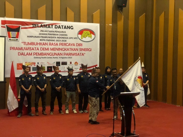 Pengurus DPC HPI Sumbar Dilantik 1 DPC HPI--Pelantikan dan Pengukuhan DPC HPI Sumbar.