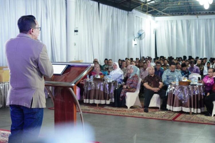 Peringatan HUT RI di Tutup Malam Resepsi, Bupati Eka Putra Ucapkan Terima Kasih dan Apresiasi 1 Peringatan HUT RI di Tutup Malam Resepsi Bupati Eka Putra Ucapkan Terima Kasih dan