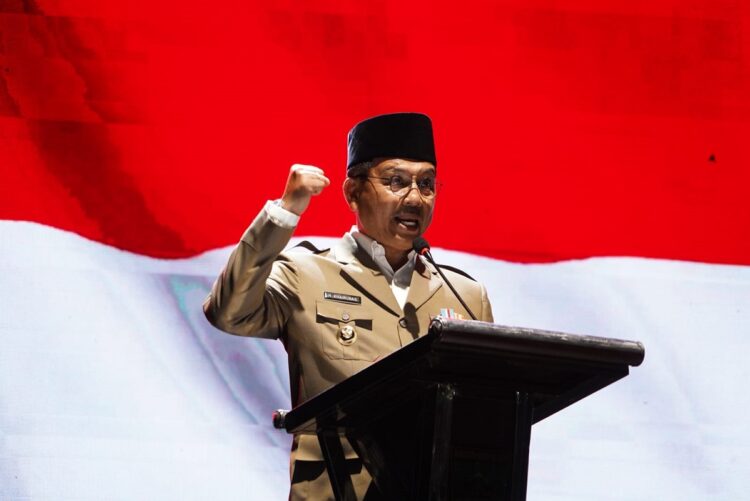 H. Khairunas 
Bupati Solok Selatan