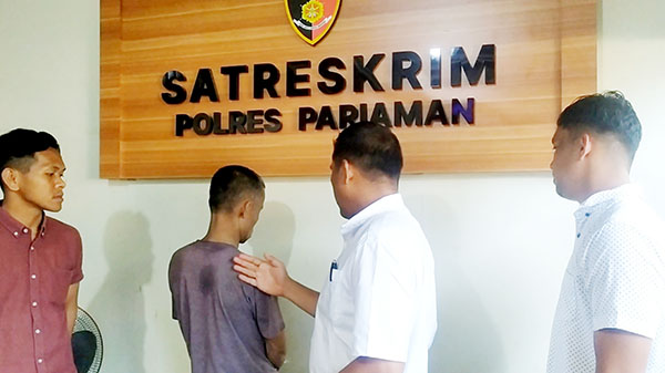 TUANGKU CABUL— Pelaku JF (45)  yang dikenal sebagai Tuangku 
atau tokoh agama ditangkap Polres Pariaman atas kasus pencabulan terhadap anak di bawah umur.