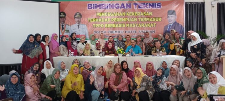 BIMBINGAN TEKNIS— DP3AP2KB Provinsi Sumbar menggelar Bimbingan Teknis (Bimtek) Pencegahan Kekerasan Terhadap Perempuan dan TPPO di Kabupaten Sijunjung, Sabtu-Minggu (29-30/7).