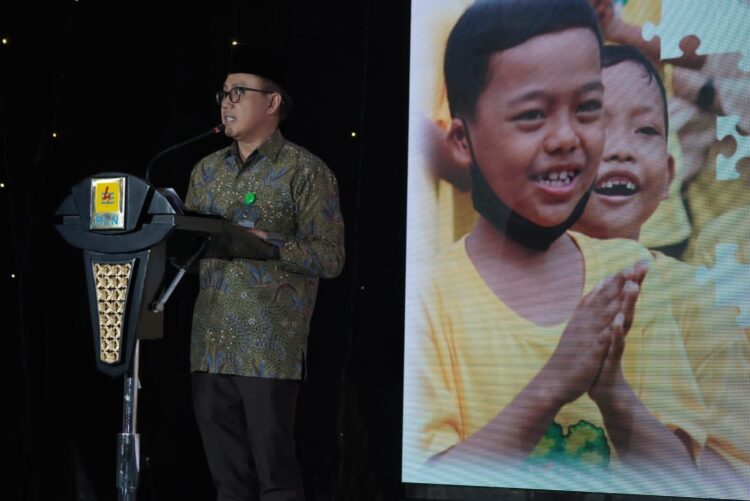 Muharram Bercahaya— PT PLN (Persero) melalui Yayasan Baitul Maal (YBM) PLN menyalurkan santunan program Muharram Bercahaya ke 20 ribu anak yatim duafa di 47 unit seluruh Indonesia.