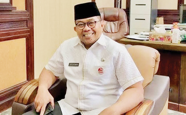Yosefriawan
Kepala Bapenda 
Kota Padang