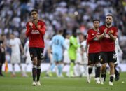 Liga Premier Inggris Pekan Kedua, Beda Nasib Duo Manchester