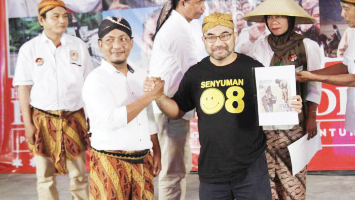 DEKLARASI DUKUNGAN— Gerakan Pro Prabowo Bersatu (GP Prabu) resmi mendeklarasikan dukungan terhadap Bacapres Prabowo Subianto di Pilpres 2024, di rumah besar Relawan Prabowo 08, Palmerah, Jakarta Barat, Selasa (1/8).