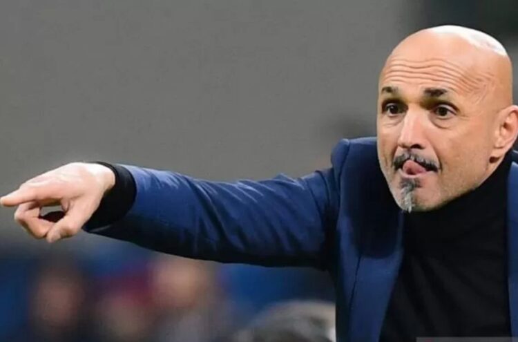 PELATIH TIMNAS ITALIA— Mantan pelatih klub Serie A Napoli Luciano Spalletti resmi menggantikan peran Roberto Mancini untuk melatih tim nasional Italia, demikian federasi sepak bola Italia FIGC pada Sabtu (19/8).