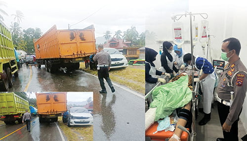 Truk Tronton Tabrak Nmax dan Kijang Innova, Anggota Polisi Tewas bersama Teman Wanitanya 1 OLAH TKP— Petugas kepolisian melakukan olah TKP lokasi laka lantas yang menewaskan pengendara motor. Sementara salah satu korban sedang mendapat pertolongan medis di rumah sakit, Kamis (21/9) sore.