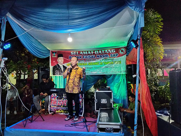 Warga Nanggalo Usulkan Penanggulangan Banjir 1 RESES--Faisal Nasir melakukan Reses di Kelurahan Surau Gadang, Kecamatan Nanggalo, Padang.