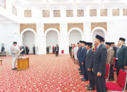 42 Pejabat Administrator dan Pengawas Pemko Bukittinggi Dilantik