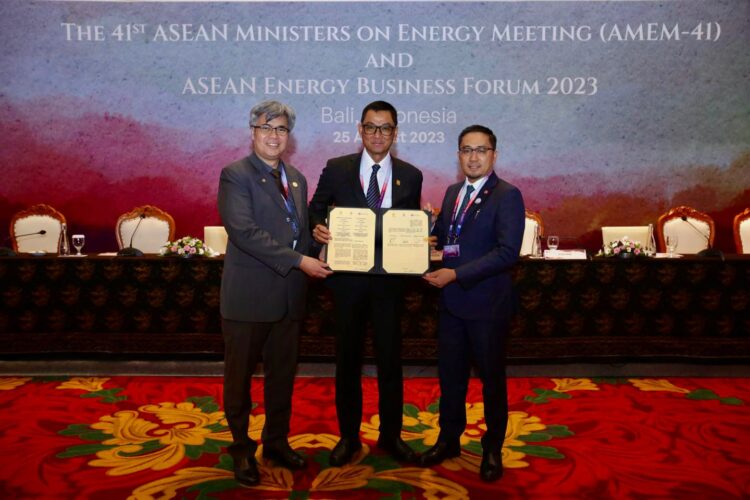 89573a22 7567 43d1 9733 3fc0da7d9333