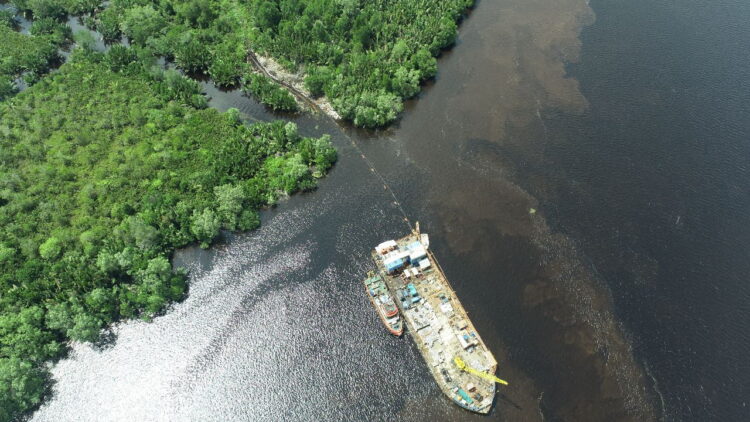 8dec59c4 d581 4f04 baae e6609183e264