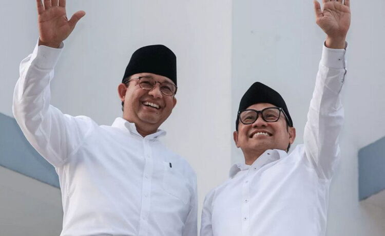BAJA AMIN Dibentuk, Anies: Ganti Peran Tim 8 1 SAPA MASYARAKAT— Anies Baswedan dan Muhaimin Iskandar menyapa masyarakat Surabaya setelah mendeklarasikan diri sebagai bacapres-bacawapres 2024 di Hotel Majapahit, Sabtu (2/9).