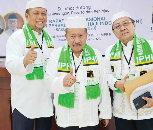 Bupati Agam Didapuk jadi Ketua IPHI Sumbar Periode 2023-2028 1 AMANAH BARU— Bupati Agam, Dr H Andri Warman, MM mendapat amanah baru dari Ikatan Persaudaraan Haji Indonesia (IPHI) Sumatera Barat untuk menjadi ketua IPHI Sumbar 2023-2028.