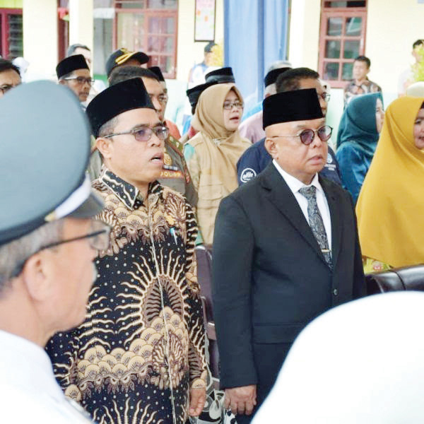 Pimpin Sertijab Wali Nagari Situjuah, Sekda Minta Wali Nagari Bangun Integritas 1 SERTIJAB— Sekda Agam hadiri sertijab Wali Nagari Nan Tujuah, Kamis (14/9).