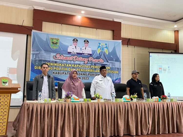 Puluhan Aktivis, Kader Parpol Ikuti Peningkatan Kapasitas Perempuan di Bidang Politik 1 Bupati Suhatri Bur Apresiasi Kegiatan Peningkatan Kapasitas Perepuan Dibidang Politik