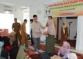 Bantu Asupan Gizi, Wako Pariaman Serahkan Bantuan untuk 77 Masyarakat Kurang Mampu