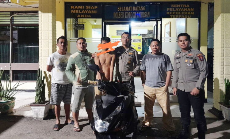 Pelaku RB (31) diamankan di Polsek Koto XI Tarusan.
