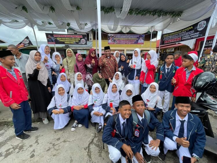 Launching Nagari Bersinar, Suhatri Bur: Selamatkan Generasi Muda Bangsa 1 BERSAMA—Bupati Padangpariaman Suhatri Bur saat acara bersama generasi muda bangsa.