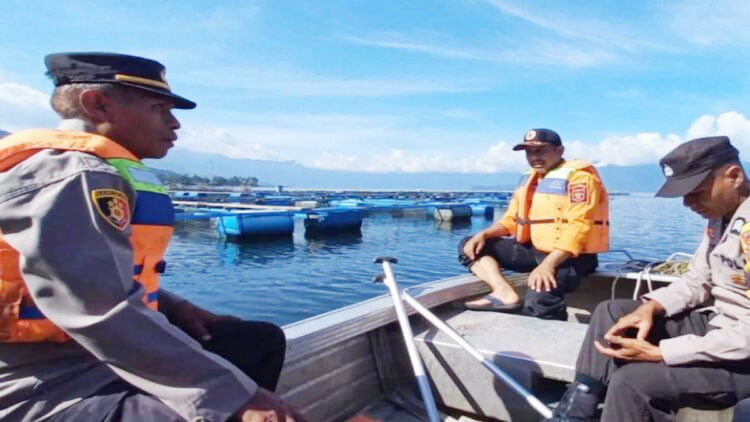 Peencarian nelayan di Maninjau