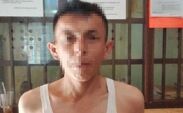 Bobol Kedai Nasi, Pemuda Pengangguran Gasak Kotak Infak 1 PENCURI— Pelaku AJ (33) ditangkap jajaran Satreskrim Polresta Bukittinggi atas kasus pencurian kotak infak.
