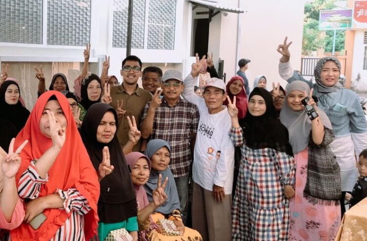 Calon Anggota DPRD Padang Rachmad Wijaya Disambut Antusias Warga Jati, Padang Timur 1 Calon anggota DPRD Padang Rachmad Wijaya bersilaturahmi dengan warga Jati, Kecamatan Padang Timur, Kota Padang, Selasa (26/9/2023).