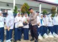 Tim Kreatif Yayasan BAS di JBB to School SMPN 17, Aipda Dian WR Bagikan Sembako, Uang Tunai dan Masker 10 Tim Kreatif Yayasan BAS di JBB to School SMPN 17, Aipda Dian WR Bagikan Sembako, Uang Tunai dan Masker