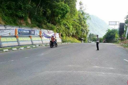 Curi Perhatian Masyarakat, Baliho Bacaleg Bertabur di sudut Kota Painan 1 ca983464 05e4 4c0c 9739 4a5a1d156837