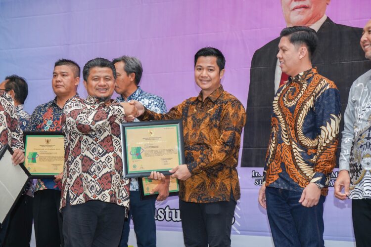 f504d729 60f6 4cb8 b79e baa15429b4eb