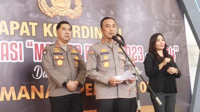 Polri Mulai Lakukan Seleksi Umur dan Kesehatan Personel Pengamanan Pemilu 2024 1 KETERANGAN PERS— Kepala Divisi Humas Polri Irjen Pol. Sandi Nugroho saat memberikan keterangan pers kepada sejumlah media di Jakarta.