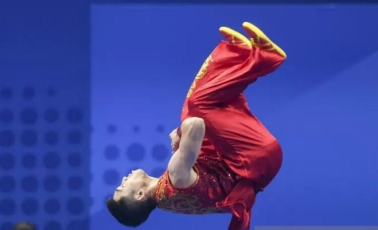 Wushu Sumbang Emas Ketiga Indonesia di Asian Games 1 ATLET WUSHU— Harris Horatius mempersembahkan medali emas ketiga bagi Indonesia pada Asian Games 2022 Hangzhou.